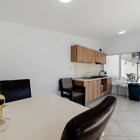 Maria Guest house *