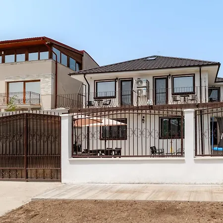 Casa Maria بيت ضيافة 4*